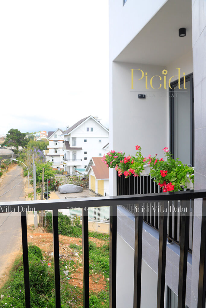 Phòng dã quỳ - 2 giường - Picidi Villa Dalat